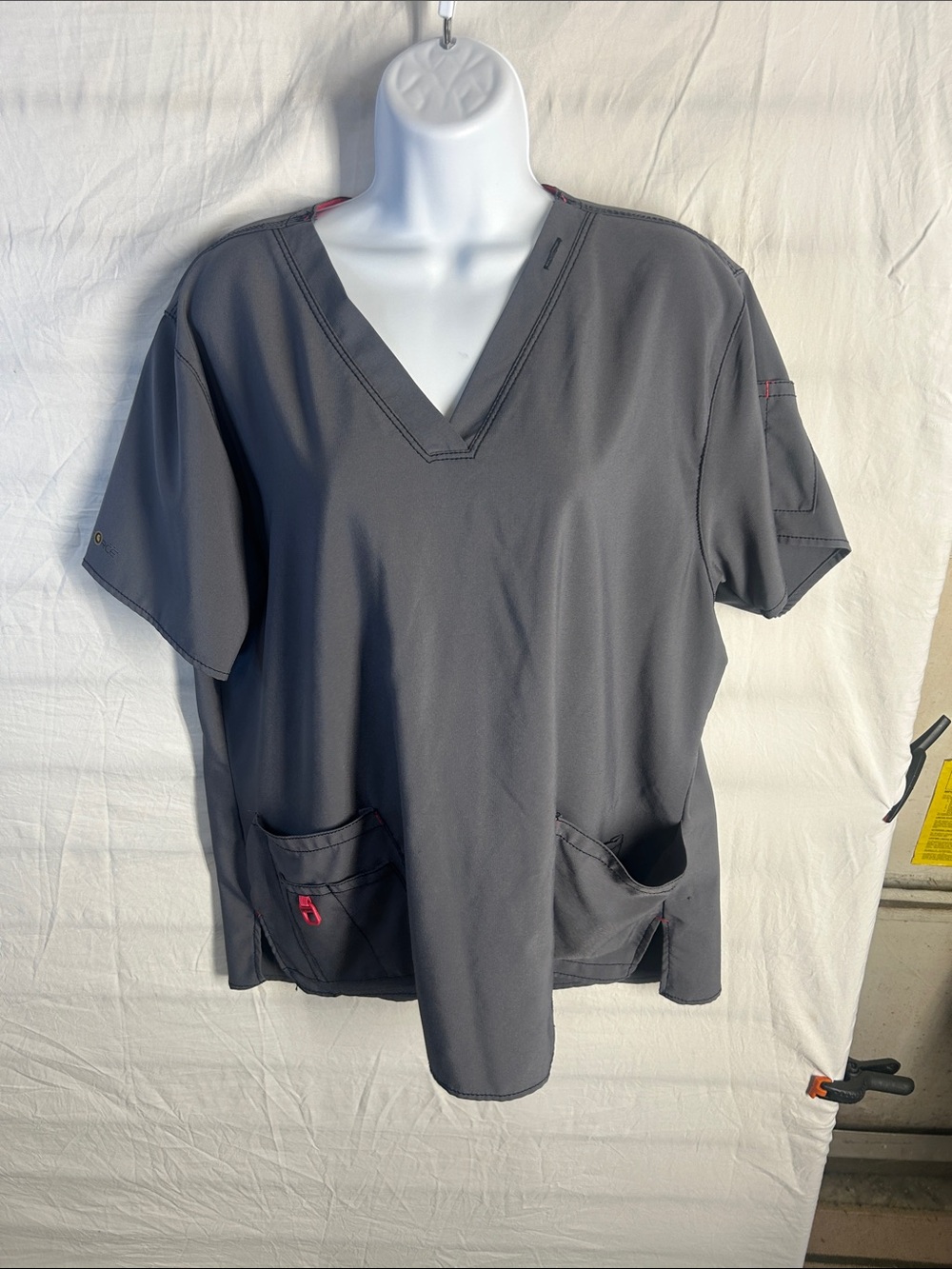 Carhartt Women's Short Sleeve V-Neck Scrub Top - Charcoal
